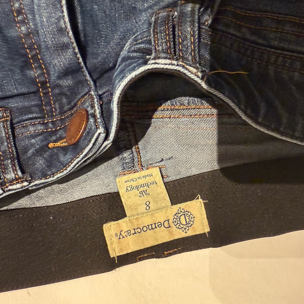 Democracy Ab Technology high waist skinny blue jean
Size 8 - Picture 2 of 10